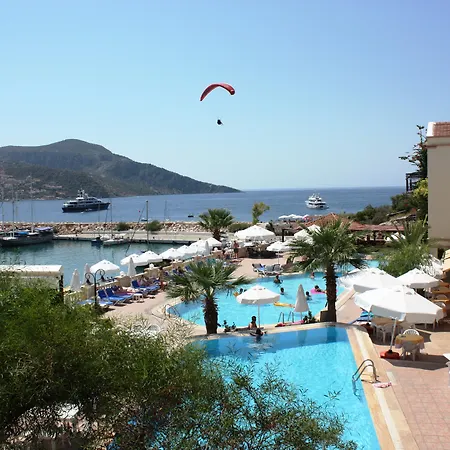 Pirat 3* Kalkan
