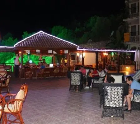 Pirat 3* Kalkan