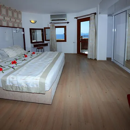 Hotel Pirat 3*