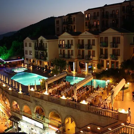 Ξενοδοχείο Pirat 3*