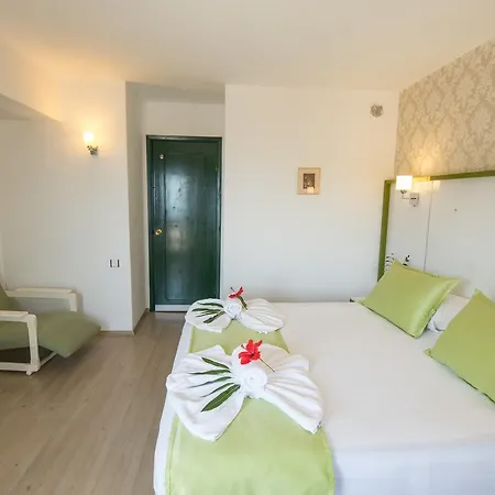 Pirat Hotel 3*